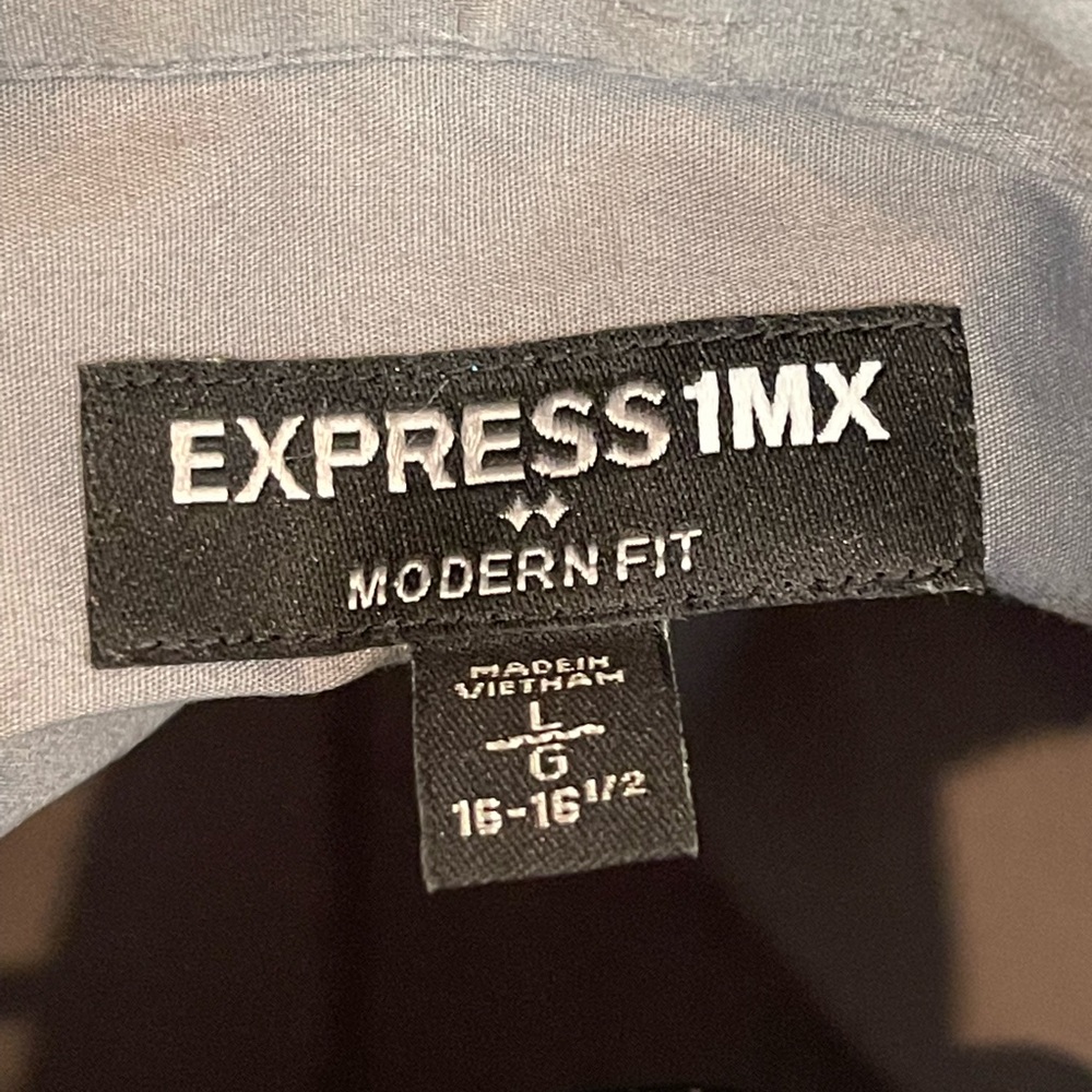 Express Modern Fit Button Up - Picture 10 of 15